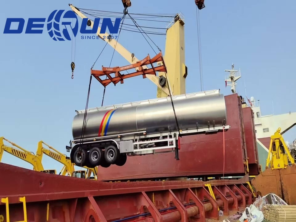Derun tri-osi aluminijaste zlitine Oil Tank Semi priklopnica, odposlana v Argentino